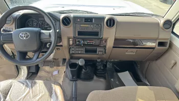 TOYOTA LAND CRUISER LC78 HARDTOP 4.0L 2026 MODEL YEAR WIHTE COLOR