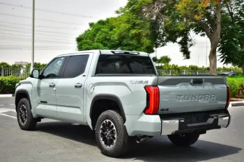 TOYOTA TUNDRA CREWMAX SR5 TRD OFF ROAD 2025 MODEL YEAR GREEN COLOR