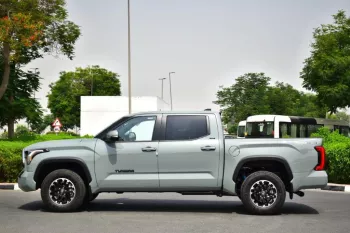 TOYOTA TUNDRA CREWMAX SR5 TRD OFF ROAD 2025 MODEL YEAR GREEN COLOR