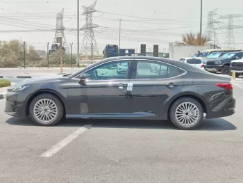 Toyota Camry LE 2025 Model Year 2.0L 4-Cyl Petrol A/T FWD Black Color Exterior
