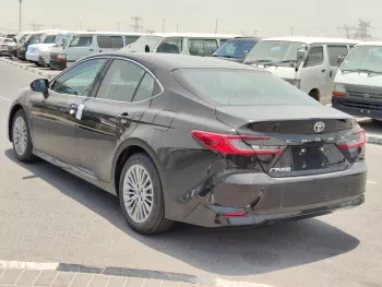 Toyota Camry LE 2025 Model Year 2.0L 4-Cyl Petrol A/T FWD Black Color Exterior