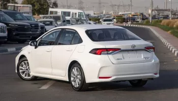 Toyota corolla 2025 Model Year 1.8L Hybrid Elite White Color Exterior
