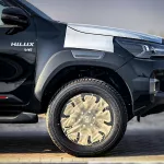 TOYOTA HILUX ADVENTURE 2025 MODEL YEAR PETROL BLACK COLOR EXTERIOR - Thumbnail 6