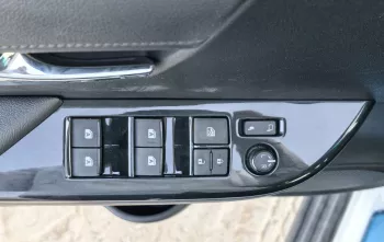 TOYOTA HILUX GR SPORT 2025 MODEL YEAR 4.0L V6 FULL OPTION WHITE COLOR