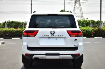 TOYOTA LAND CRUISER 300 GR-S HYBRID 2025 MODEL YEAR WHITE COLOR