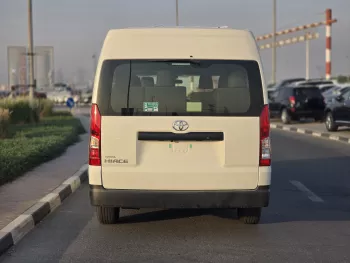 TOYOTA HIACE 2.8L DIESEL M/T 13-SEATS 2026 MODEL YEAR WHITE COLOR