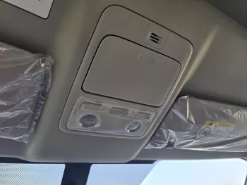 TOYOTA HIACE 2.8L DIESEL M/T 13-SEATS 2026 MODEL YEAR WHITE COLOR