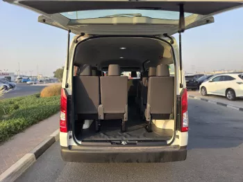 TOYOTA HIACE 2.8L DIESEL M/T 13-SEATS 2026 MODEL YEAR WHITE COLOR
