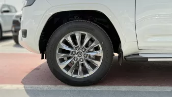 Toyota Land Cruiser GXR 4.0L Petrol 2024 Model Year White Color Exterior