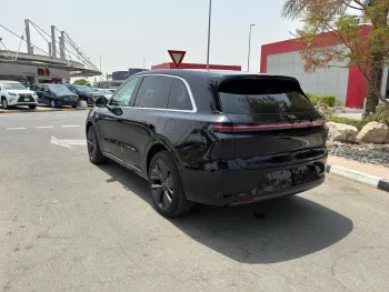 Lixiang L6 2024 Model Year 1.5-liter turbocharged Black Color Exterior