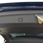 2022 CHEVEROLET SUBURBAN HIGH COUNTRY 6.2L V8 PETROL 4X4 - Thumbnail 9