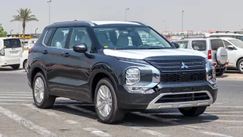 Mitsubishi Outlander Mid-Line 2.5L Petrol 2025 Model Year Gray Color
