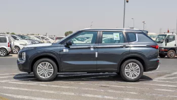 Mitsubishi Outlander Mid-Line 2.5L Petrol 2025 Model Year Gray Color