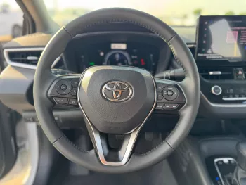 TOYOTA COROLLA 1.8 HEV 2024 MODEL YEAR WHITE COLOR