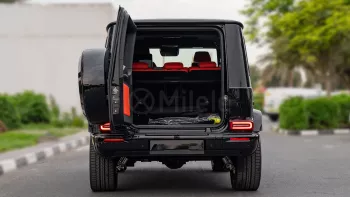 MERCEDES BENZ G63 4.0L 2025 MODEL YEAR BLACK COLOR 
