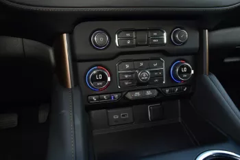 2022 CHEVEROLET SUBURBAN HIGH COUNTRY 6.2L V8 PETROL 4X4