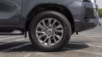 TOYOTA HILUX DC 2.8L DIESEL 2025 MODEL YEAR GREY COLOR 