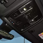 2022 CHEVEROLET SUBURBAN HIGH COUNTRY 6.2L V8 PETROL 4X4 - Thumbnail 16