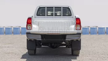 TOYOTA HILUX DC 2.4L 2025 MODEL YEAR WHITE COLOR