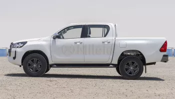 TOYOTA HILUX DC 2.4L 2025 MODEL YEAR WHITE COLOR