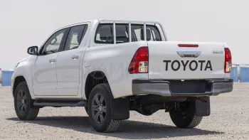 TOYOTA HILUX DC 2.4L 2025 MODEL YEAR WHITE COLOR