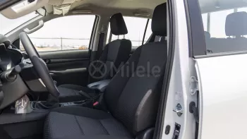 TOYOTA HILUX DC 2.4L 2025 MODEL YEAR WHITE COLOR