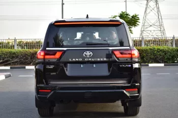 TOYOTA LAND CRUISER 300 VXR+ 2025 MODEL YEAR DIESEL BLACK COLOR
