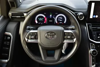 TOYOTA LAND CRUISER 300 VXR+ 2025 MODEL YEAR DIESEL BLACK COLOR