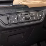 Chevrolet Captiva Premier 1.5L Petrol 2025 Model Year Black Color - Thumbnail 13