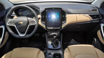 Chevrolet Captiva Premier 1.5L Petrol 2025 Model Year Black Color