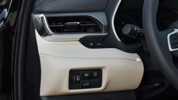 Toyota Highlander Limited 2.5L Petrol 2025 Model Year Black Color 