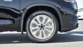 Toyota Highlander Limited 2.5L Petrol 2025 Model Year Black Color 