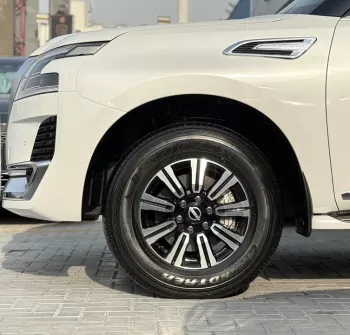 NISSAN LE TITANIUM+ GCC SPECS 2024 MODEL YEAR WHITE COLOR WITH WARRANTY