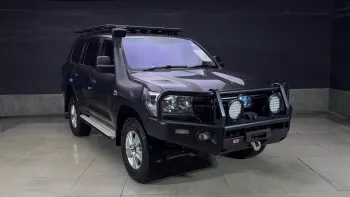 Toyota Land Cruiser GX.L V8 2020 Model Year Grey Color Exterior