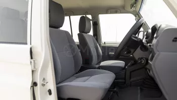 TOYOTA LAND CRUISER 76 2025 MODEL YEAR WHITE COLOR 