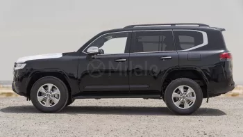 TOYOTA LAND CRUISER LC300 VX 2025 MODEL YEAR BLACK COLOR EXTERIOR