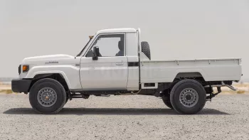TOYOTA LAND CRUISER 79 4.0L 2025 MODEL YEAR WHITE COLOR EXTERIOR