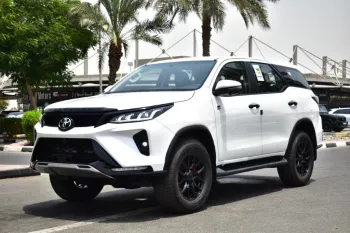 TOYOTA FORTUNER GR 2025 MODEL YEAR 2.7L PETROL 4WD WHITE COLOR