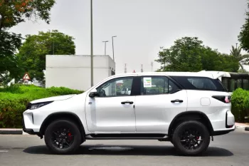 TOYOTA FORTUNER GR 2025 MODEL YEAR 2.7L PETROL 4WD WHITE COLOR