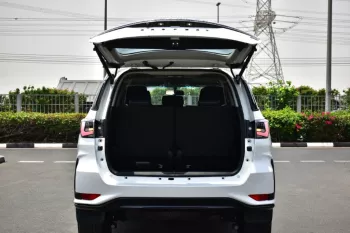 TOYOTA FORTUNER GR 2025 MODEL YEAR 2.7L PETROL 4WD WHITE COLOR