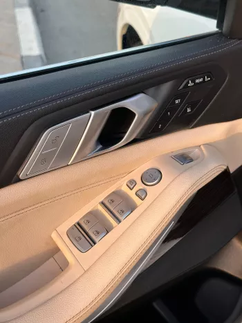 BMW X7 Xdrive 40i 3.0L V6 Petrol 2021 Model Year White Color Exterior