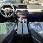 BMW 520i 2.0-liter TwinPower Turbo inline-4 2020 Model Year Black Color Exterior  - Thumbnail 19