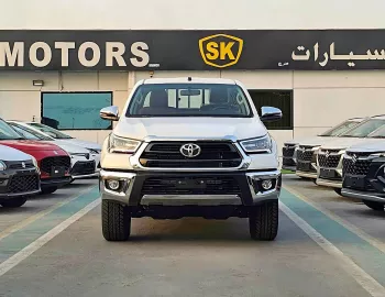 Toyota Hilux SR.5 Widebody 2.7L Petrol V4 2025 Model Year White Color