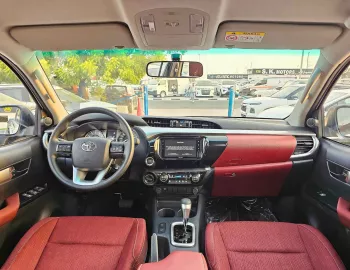 Toyota Hilux SR.5 Widebody 2.7L Petrol V4 2025 Model Year White Color