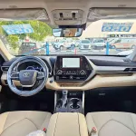 Toyota Highlander Limited 2.5L Hybrid 2025 Model Year Black Color - Thumbnail 11