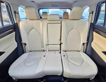 Toyota Highlander Limited 2.5L Hybrid 2025 Model Year Black Color
