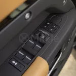LAND-ROVER DEFENDER 110 X-DYNAMIC SE 2025 MODEL YEAR BLACK COLOR - Thumbnail 11