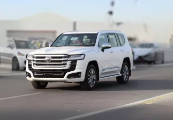 TOYOTA LAND CRUISER VXR HYBRID 2025 MODEL YEAR FULL OPTION WHITE COLOR