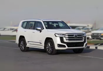 TOYOTA LAND CRUISER VXR HYBRID 2025 MODEL YEAR FULL OPTION WHITE COLOR