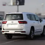 TOYOTA LAND CRUISER VXR HYBRID 2025 MODEL YEAR FULL OPTION WHITE COLOR - Thumbnail 5